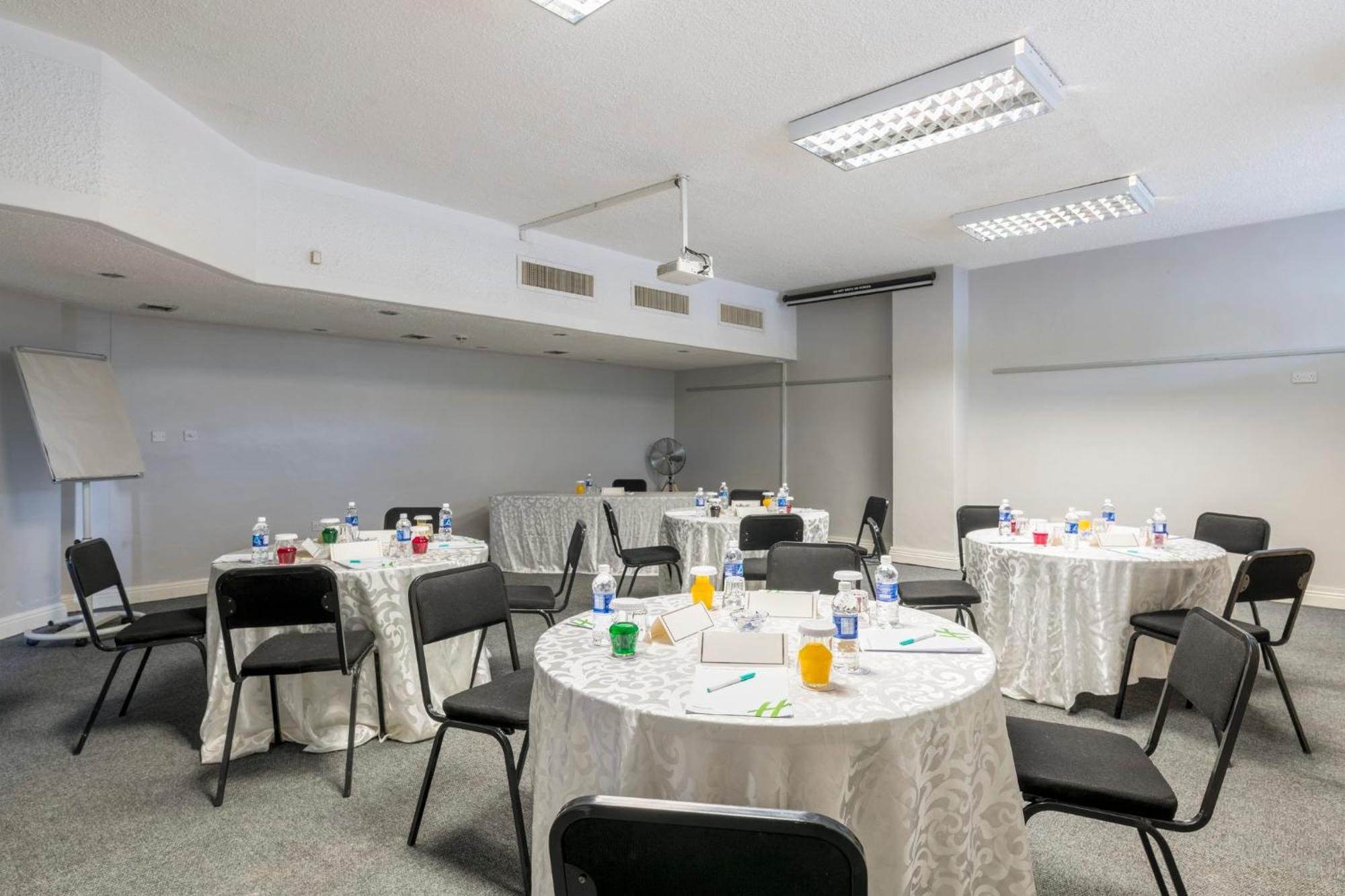 Holiday Inn - Mutare By Ihg Extérieur photo