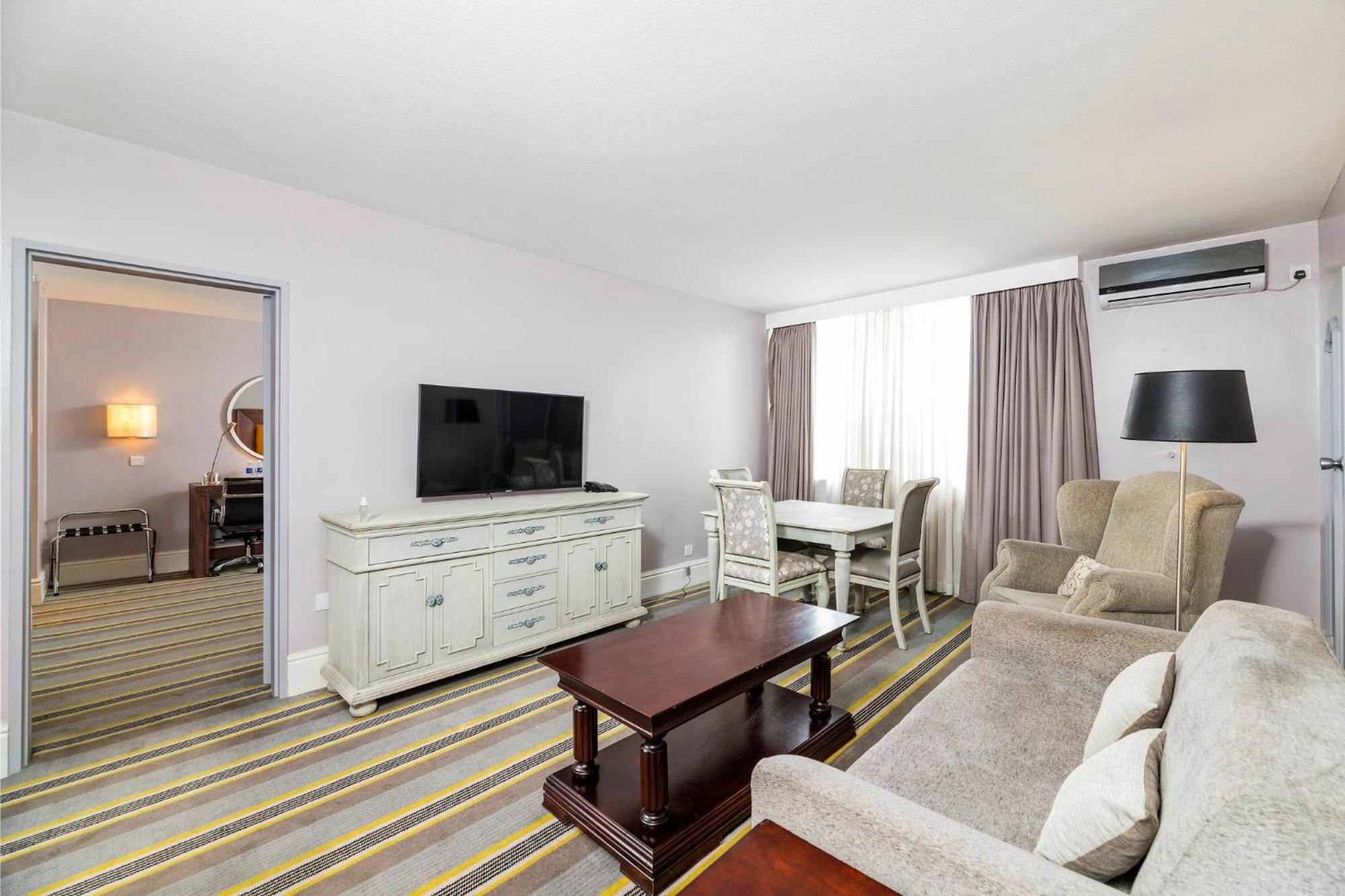 Holiday Inn - Mutare By Ihg Extérieur photo